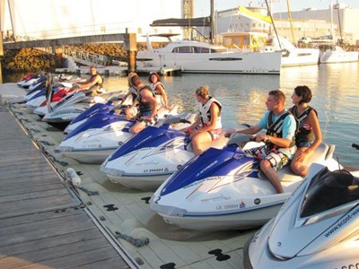 rampe-flottante-jet-ski-ponton-belrive-2.jpg