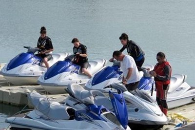 rampe-flottante-jet-ski-ponton-belrive-33.jpg