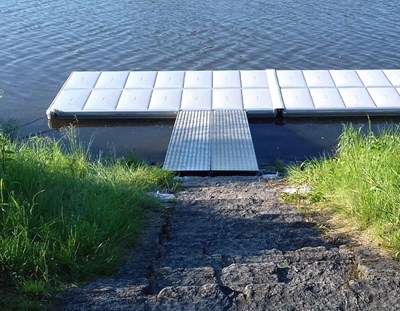 passarella-pontile-galleggiante-canotaggio.jpg