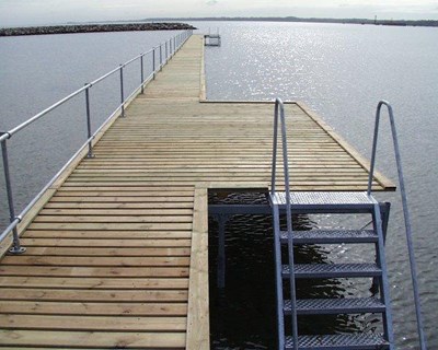 pontons-en-bois-modulaires-belrive-1.jpg