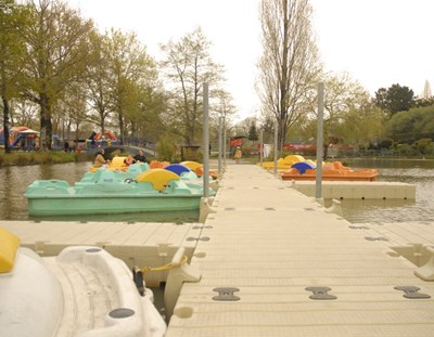 ponton-amarrage-loisirs-parc.jpg