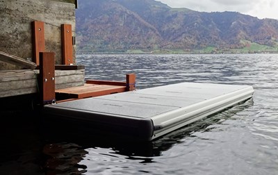 EasyFloat - Walchwil Suisse 01.JPG