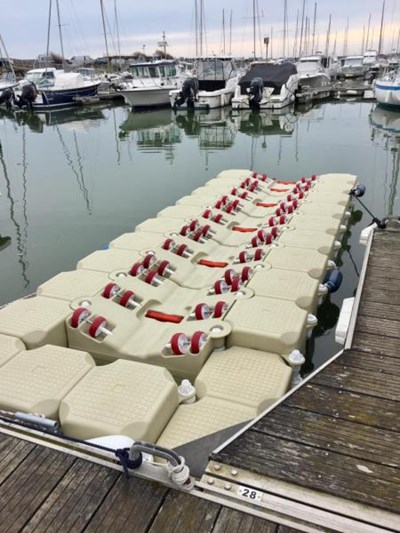 Drive-on-Dock-Boat-Lift-floating.JPG