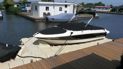 BoatLift - 8301 Lemmer 02.jpg