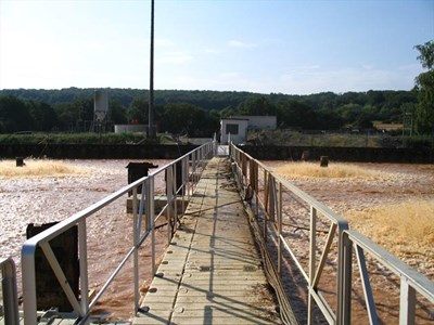 Schwimmplattform-Wartungsplattform-Wartungssteg-Wartungsarbeiten-11