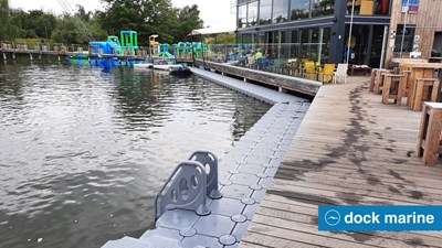 WakeUpCable - SunnyDock 09.jpg