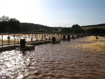 Schwimmplattform-Wartungsplattform-Wartungssteg-Wartungsarbeiten-9