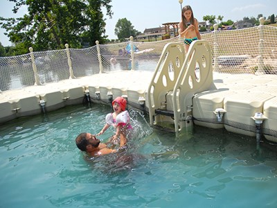 piscine-flottante-baignade-cube-ponton-belrive-6.jpg