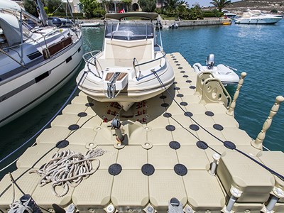 cubes-flottants-bateaux-plateforme.jpg