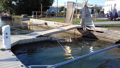 Meaux FR 77 2017 (4)BD.jpg