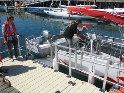 ponton-flottant-pmr.JPG