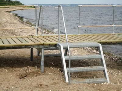 pontons-en-bois-modulaires-belrive-11.JPG
