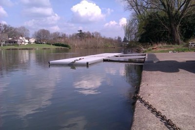 pontons-aviron-flottant-aluminium-belrive-3.jpg