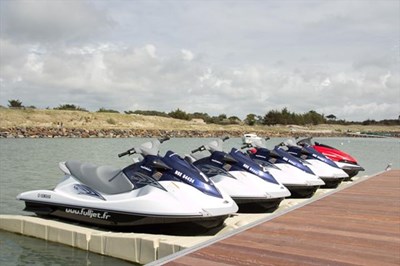 ponton-flottant-jet-ski-1.jpg